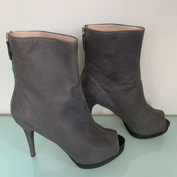 NWT Furla Warm Grey Leather Open Toe Boots EU size 39/US 8.5 - Picture 3 of 6